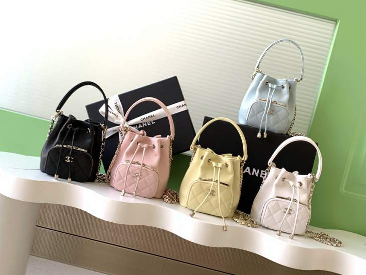Picture of Chanel Handbags _SKUfw239842010fw